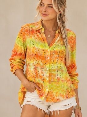 TU orange/chartreuse, yellow tie-dyed eyelet button-down high low top size 8